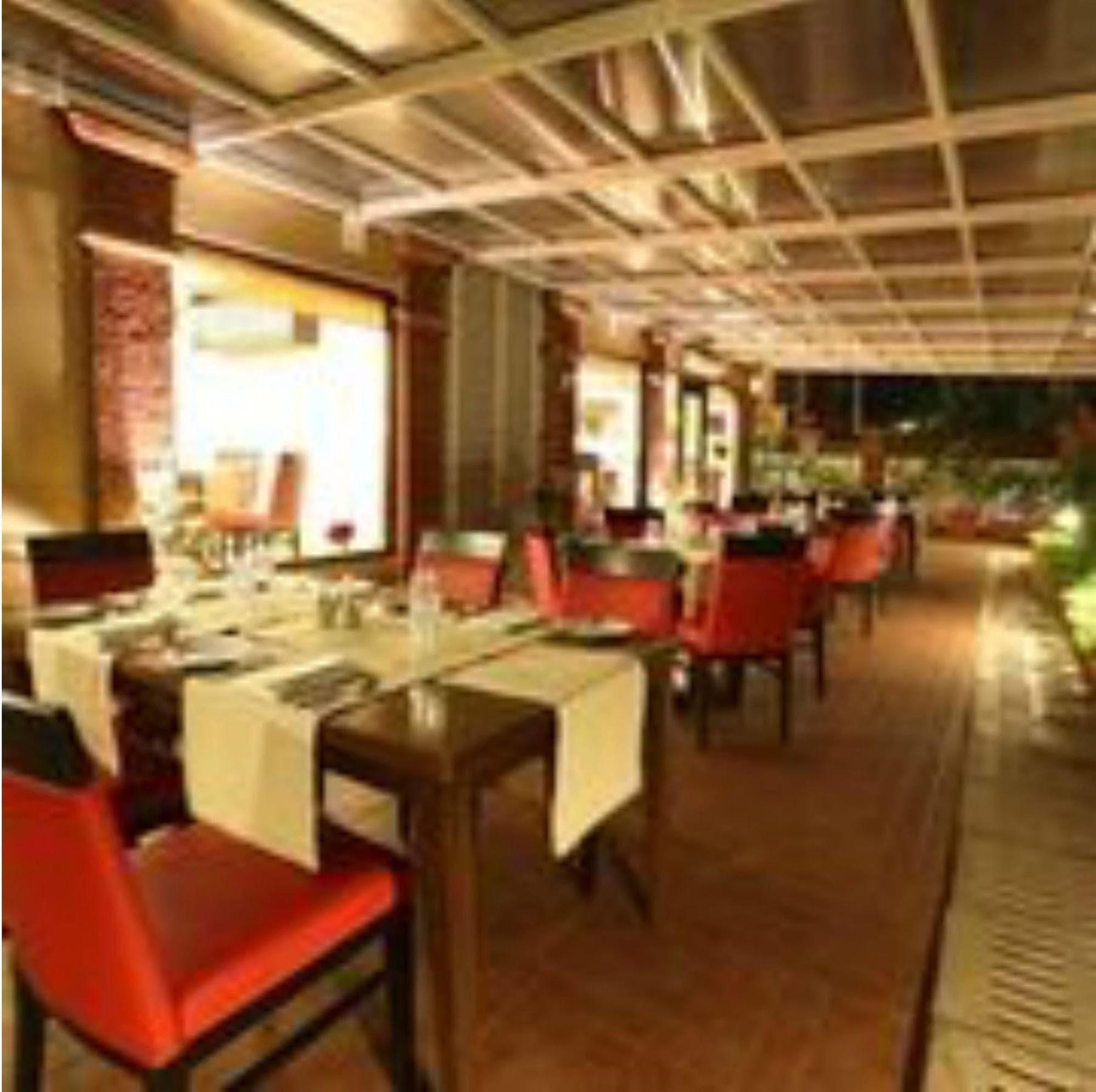 فندق Nerul في  ديلتن سويتس المظهر الخارجي الصورة